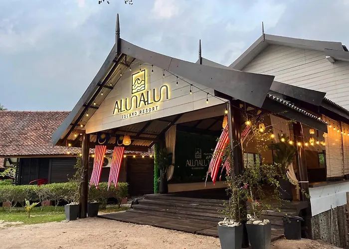 Alun Alun Island Resort