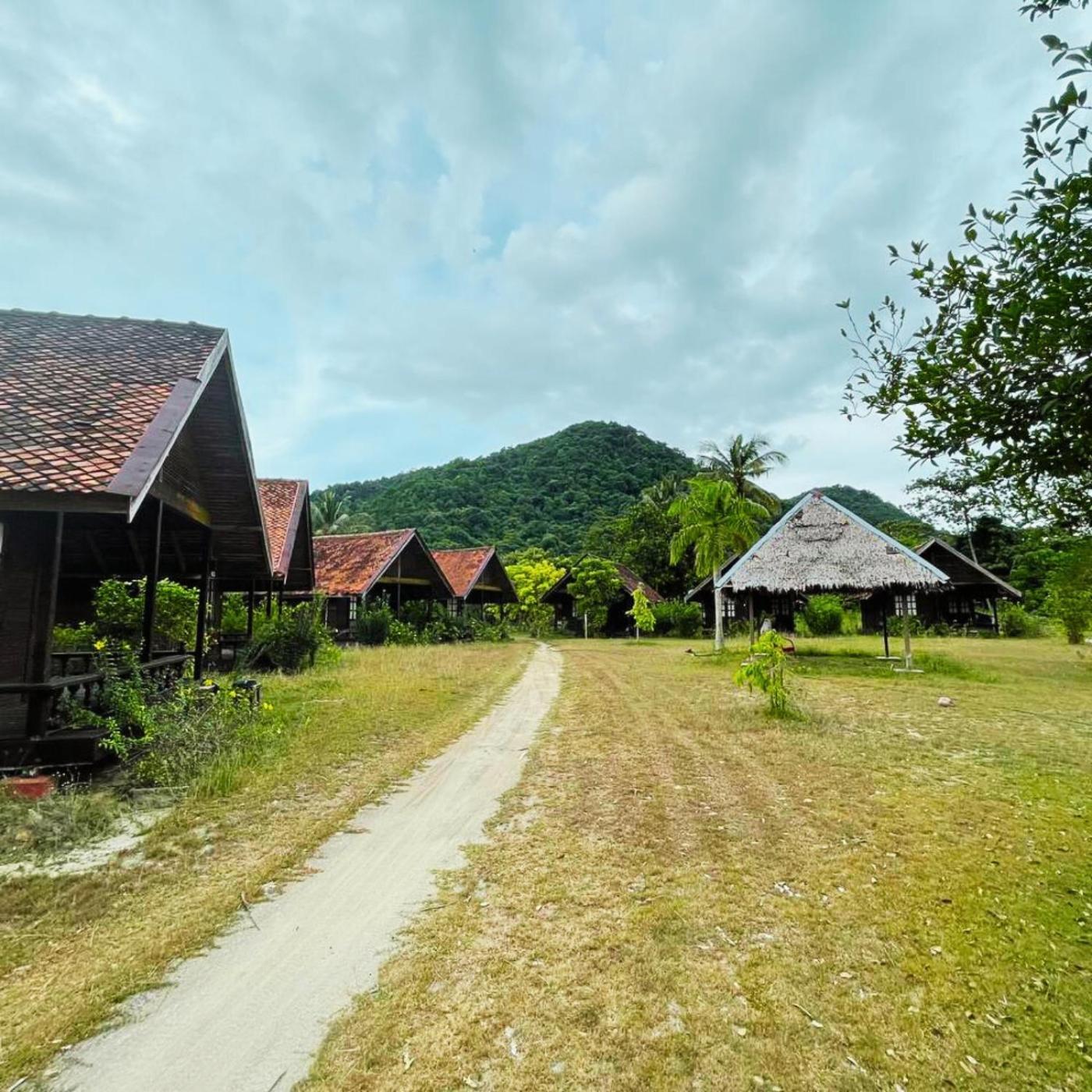 Alun Alun Island Chalet
