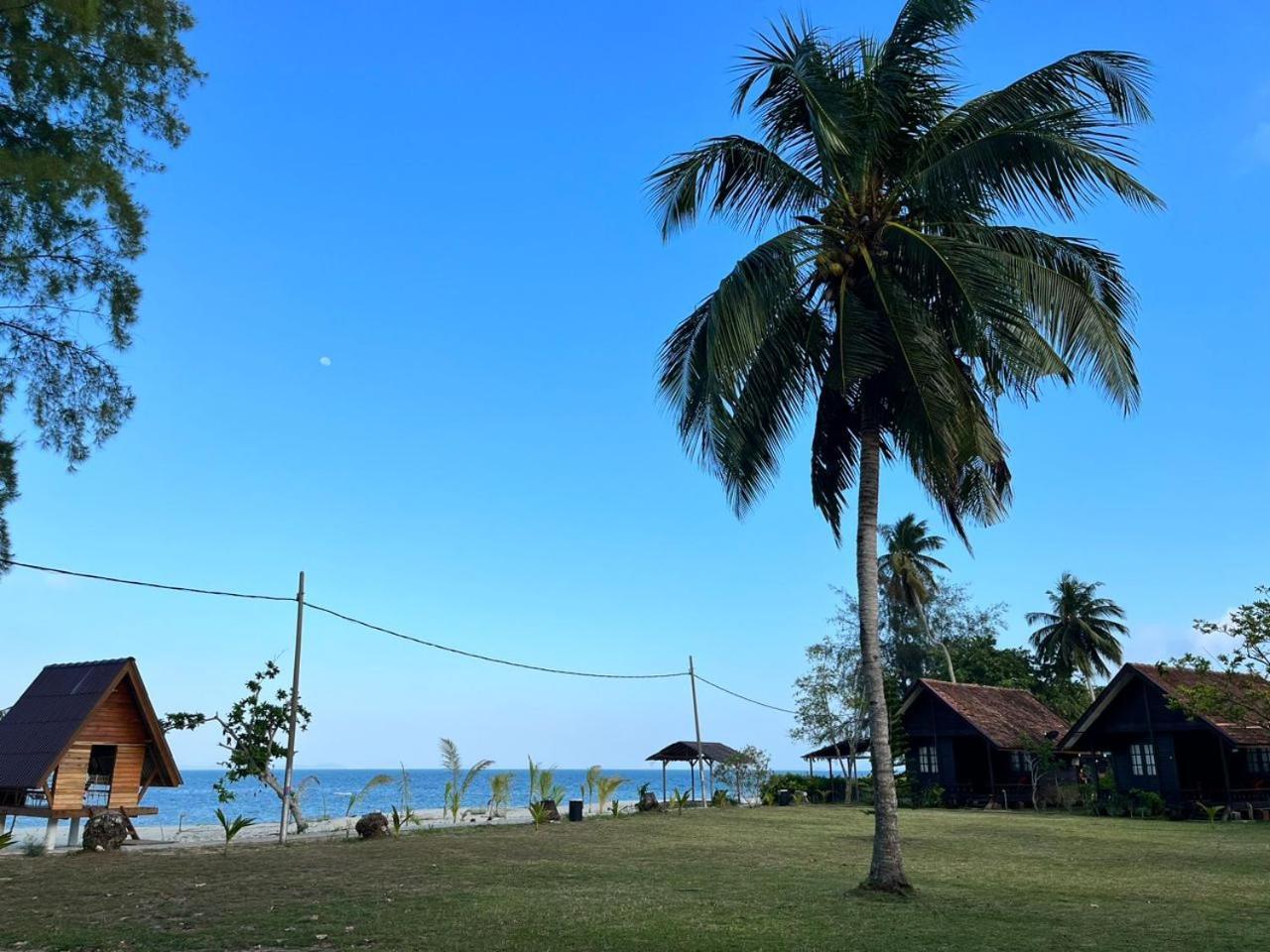 Alun Alun Island Chalet
